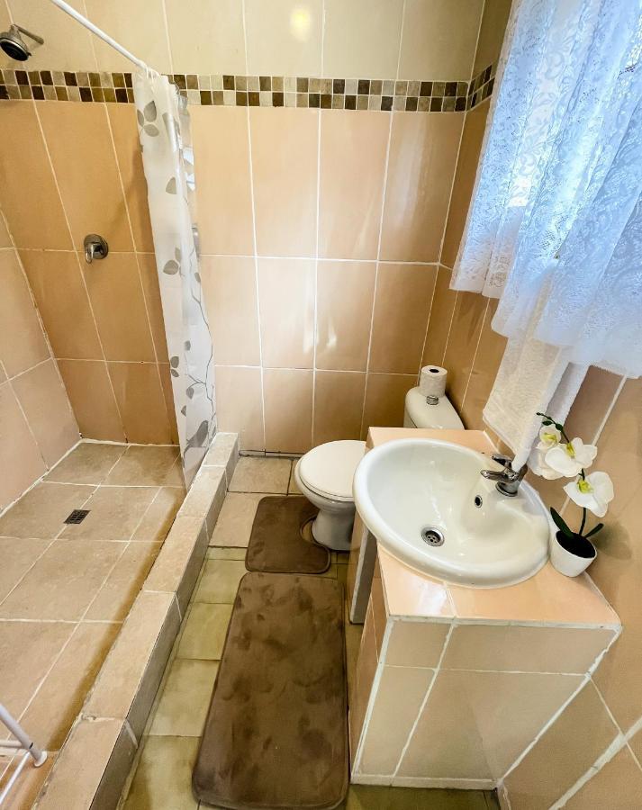 Masasana'S Rest Villa Хейзивю Екстериор снимка